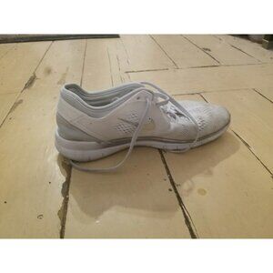 NIKE WOMENS SHOES SIZE 9 TRAINING WHITE
